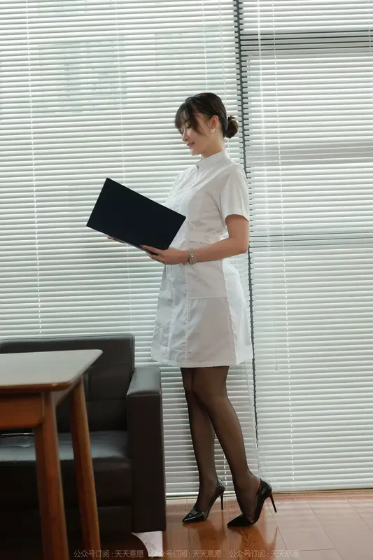 [IESS异思趣向] 2022.10.23 丝享家 1246 秋秋《嘿丝女医生》 12